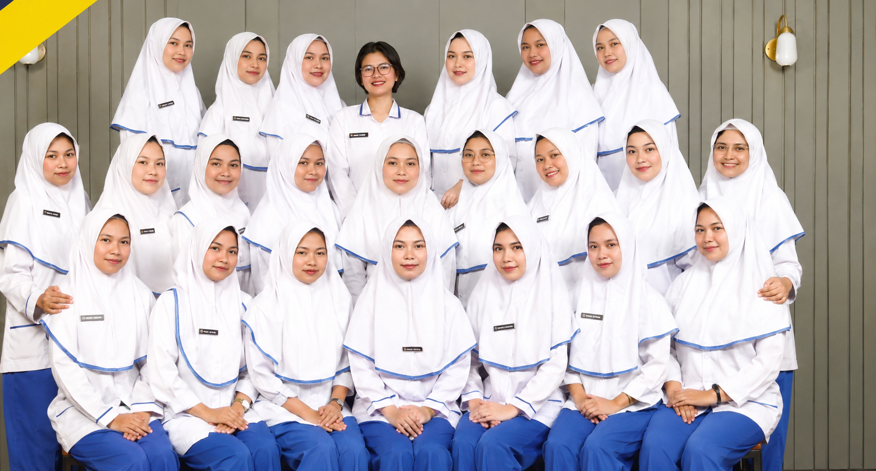 Mahasiswi Bidan Bakti Indonesia Bogor